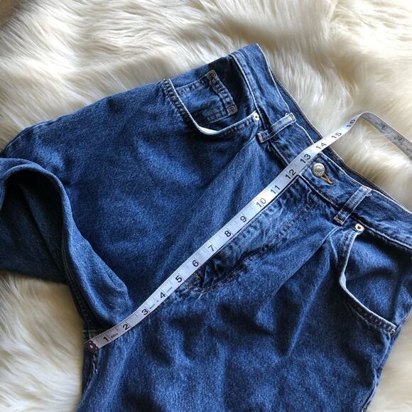 Topshop Balloon Tapered Leg Jeans in mid blue - Picture 11 of 12